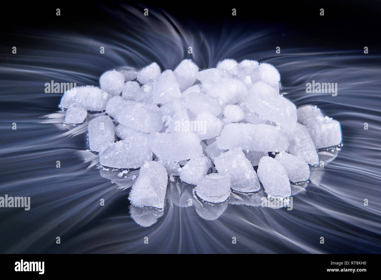 Il ghiaccio secco con fumo Foto Stock