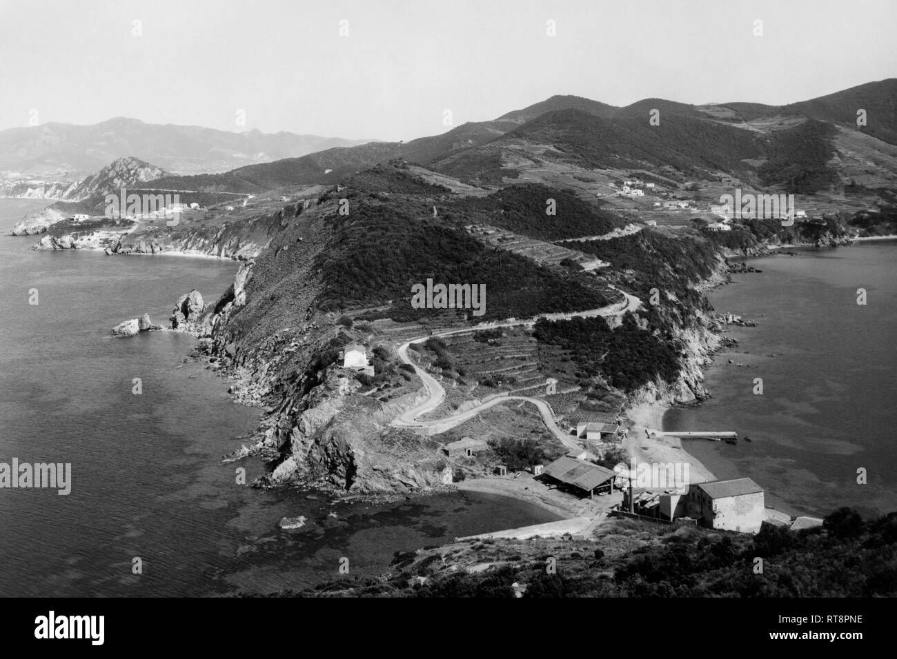 Enfola spiaggia, Portoferraio, Isola d'Elba, Toscana, Italia 1965 Foto Stock