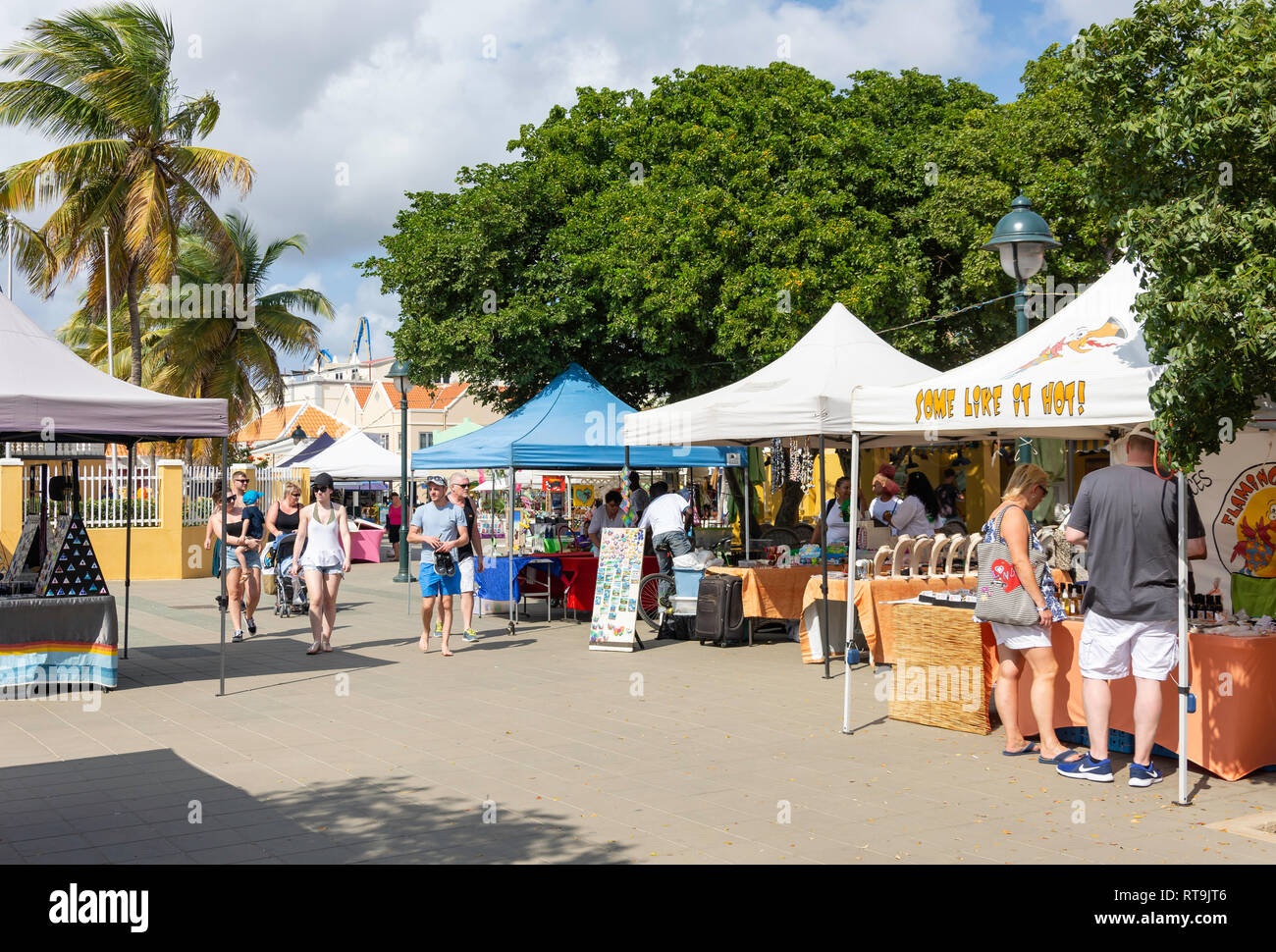Bonaire Arti & Mestieri mercato crocieristico, Kralendijk, Bonaire, ABC isole Antille sottovento, dei Caraibi Foto Stock