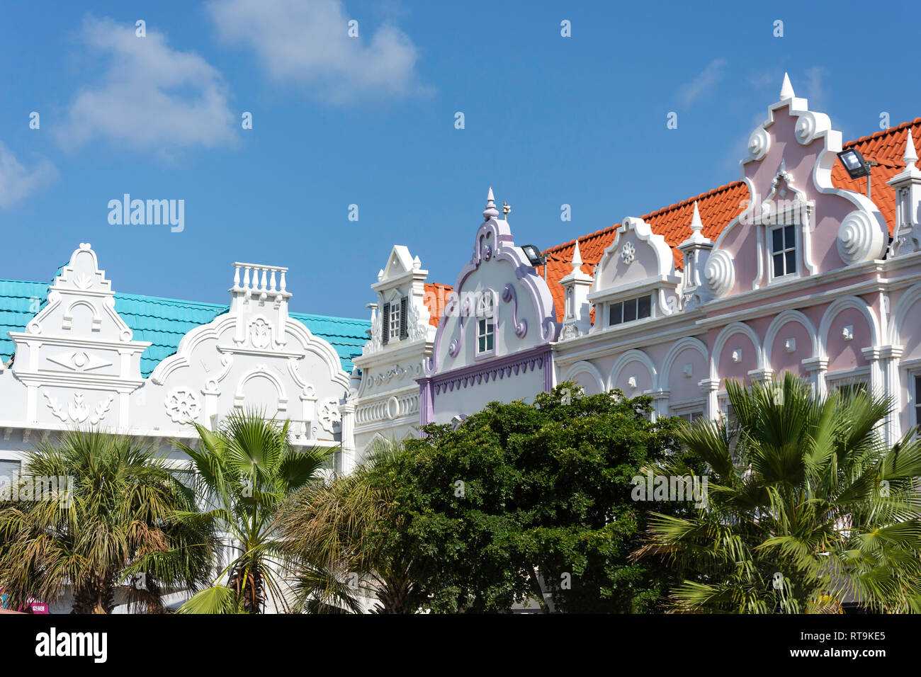 Olandese di edifici in stile coloniale, Plaza Daniele Leone, Oranjestad, Aruba, Isole ABC, Leeward Antilles, dei Caraibi Foto Stock