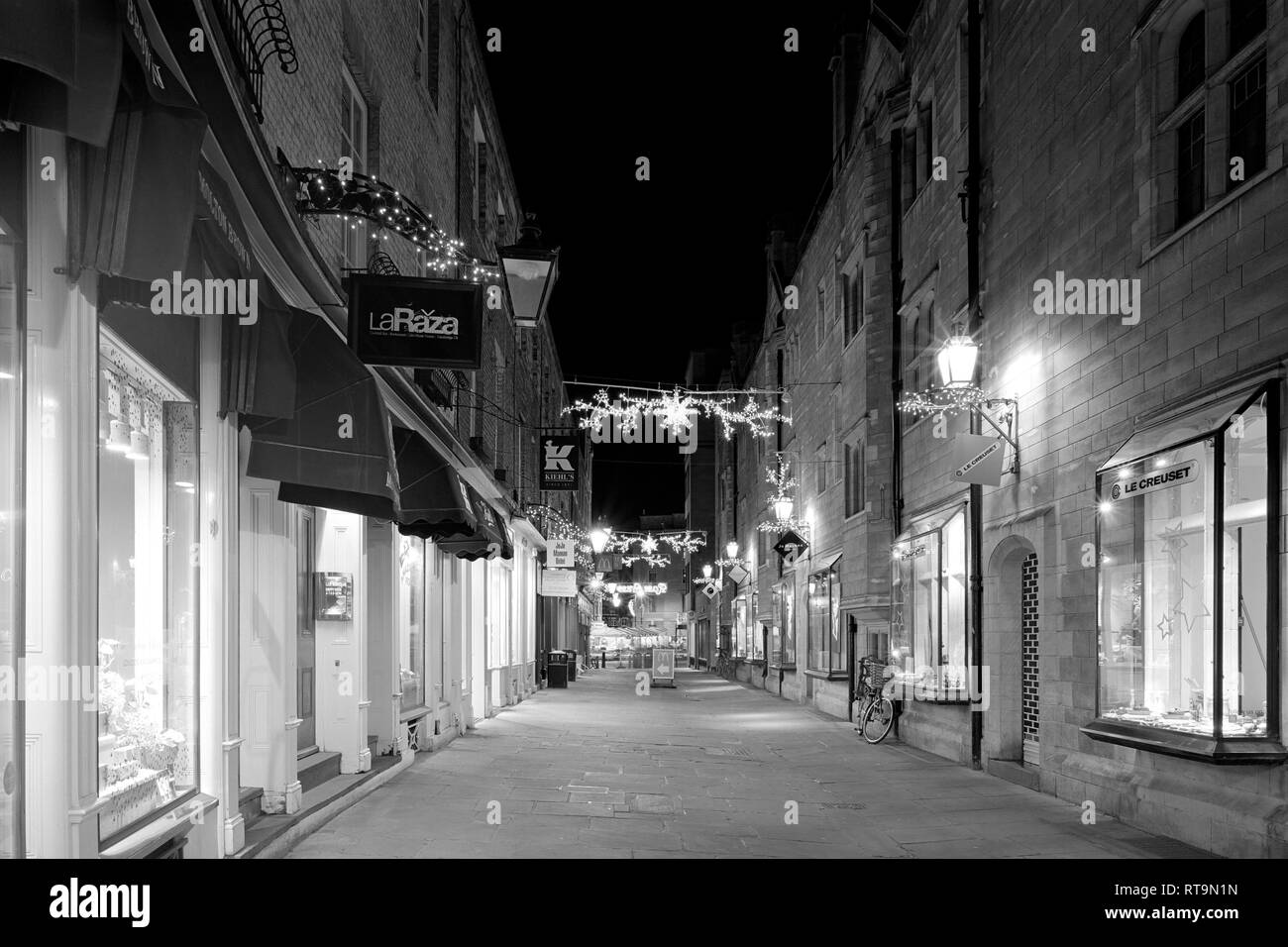 Le luci di Natale in rosa Crescent Cambridge Inghilterra England Foto Stock