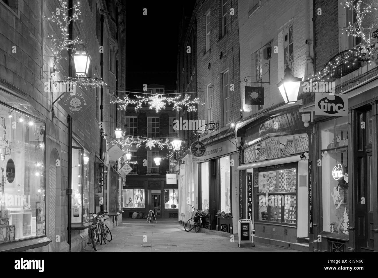 Le luci di Natale in rosa Crescent Cambridge Inghilterra England Foto Stock