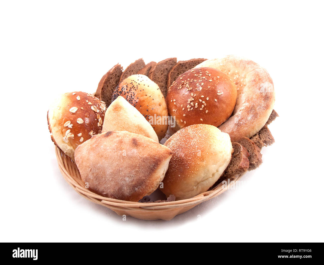 Cestini di pane su sfondo bianco Foto Stock