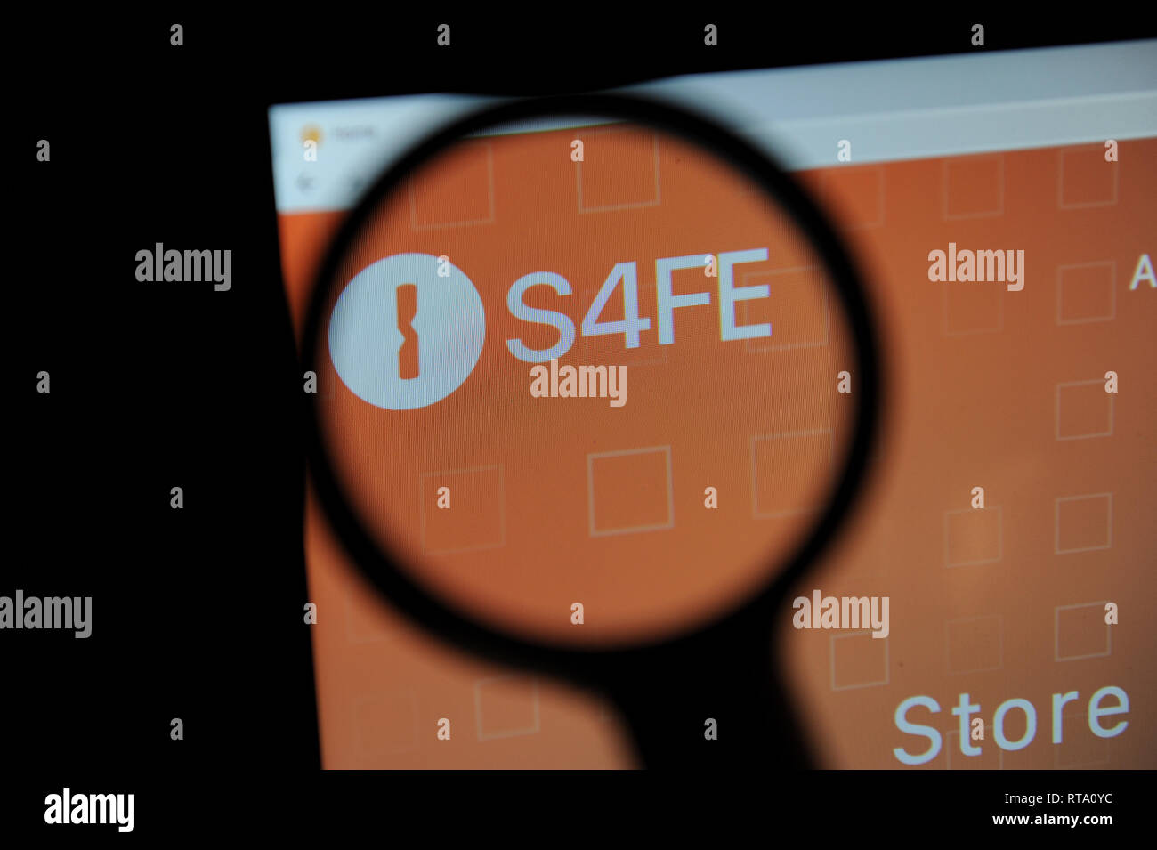 La S4FE sito visto attraverso una lente di ingrandimento Foto Stock