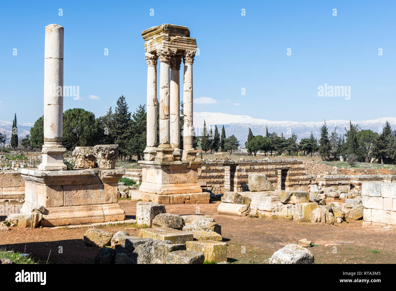 Tetrapylon, Rovine del VIII secolo Umayyad città di Anjar, Libano Foto Stock