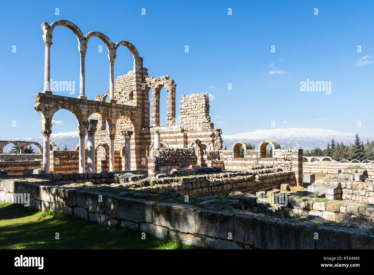 Il Grande Palazzo, Rovine del VIII secolo Umayyad città di Anjar, Libano Foto Stock