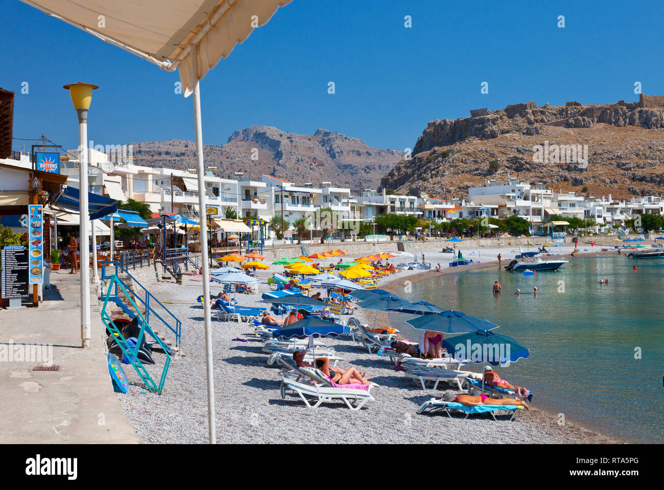 Pheraklos Castello. Haraki Bay. Costa orientale, l' Isola di Rodi, Dodecanneso arcipelago, Grecia, Europa Foto Stock