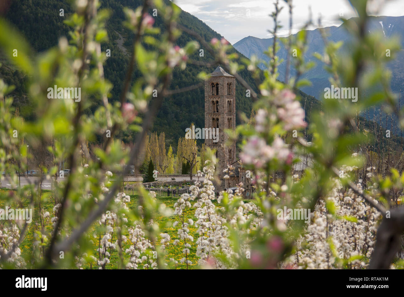 Il catalano chiesa romanica di Sant Climent in Taull, Vall de Boi, Catalogna, Spagna Foto Stock