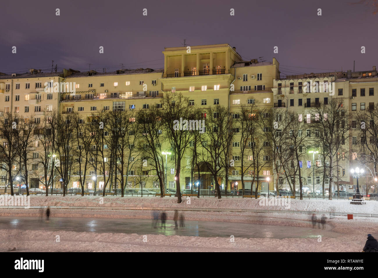 Mosca, Russia - 26 Gennaio 2018: Vista della zona vicino al Patriarca di stagni (stagni Patriarshiye). Esempi di case di architettura stalinista sty Foto Stock