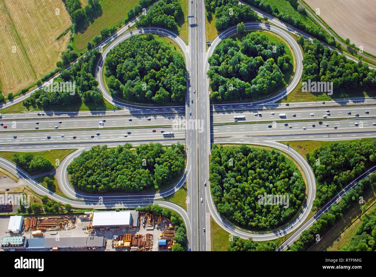 Vista aerea, autostrada A1 Maschener Kreuz, Shamrock, Bassa Sassonia, Germania Foto Stock