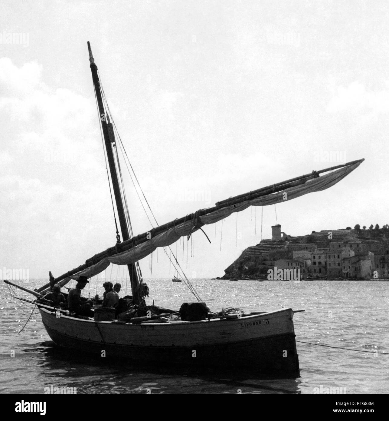 Toscana Isola d'elba, Marina di campo, in barca dei pescatori, 1947 Foto Stock