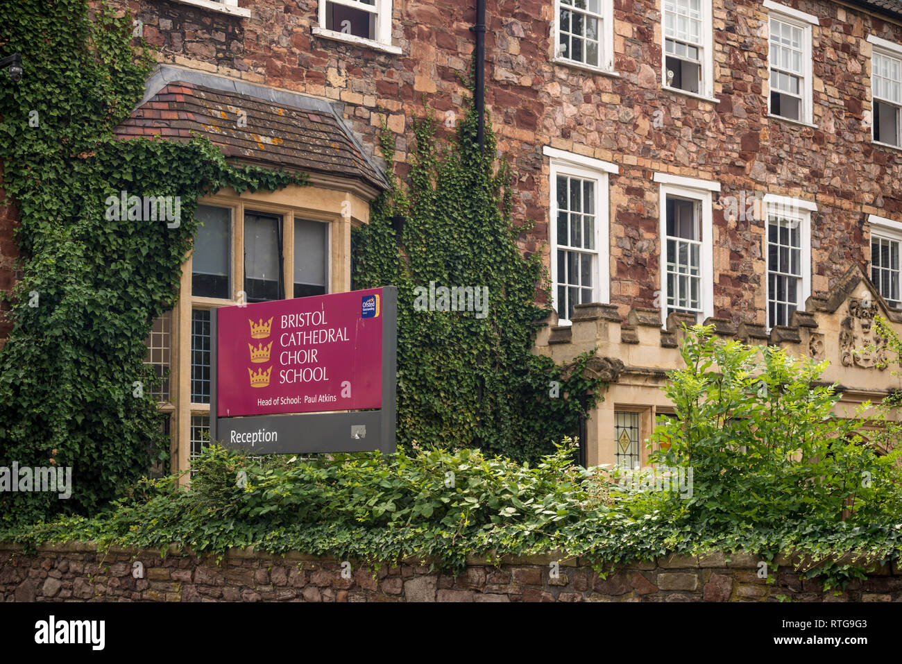 Cattedrale di Bristol Scuola di coro è un misto di sesso non selettivo di Musicale Accademia secondario Foto Stock