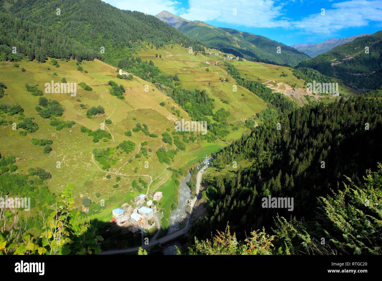 Paesaggio di montagna, Kala comunità, la Georgia Foto Stock