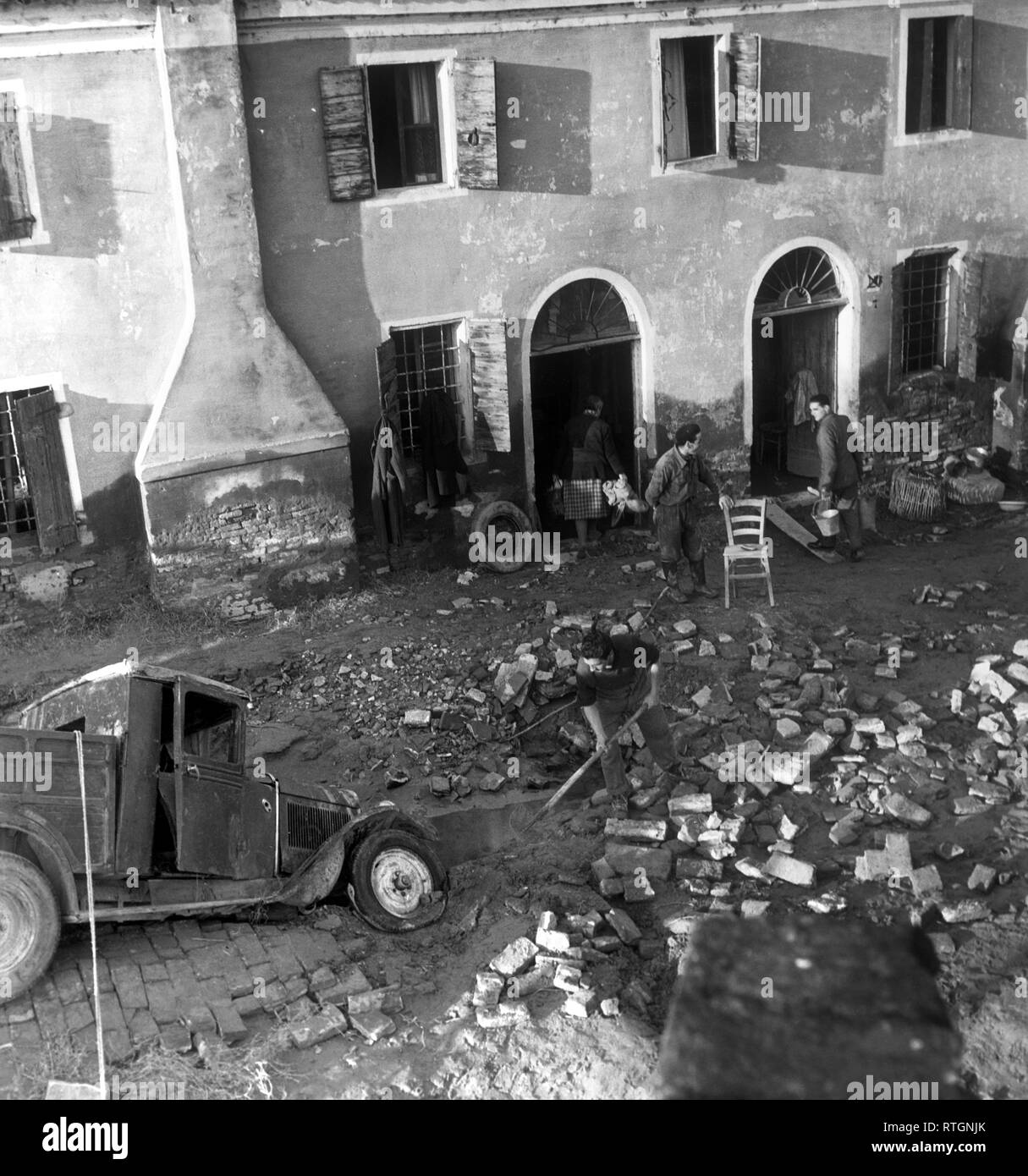 Allagamento, po, sant'Apollinare, veneto, Italia, 1951 Foto Stock