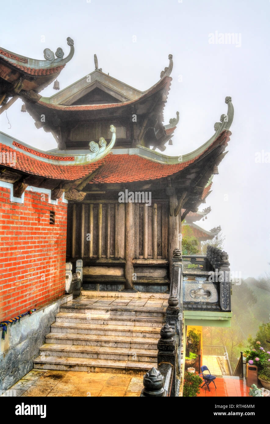 Tempio buddista a Ba Na colline in Vietnam Foto Stock