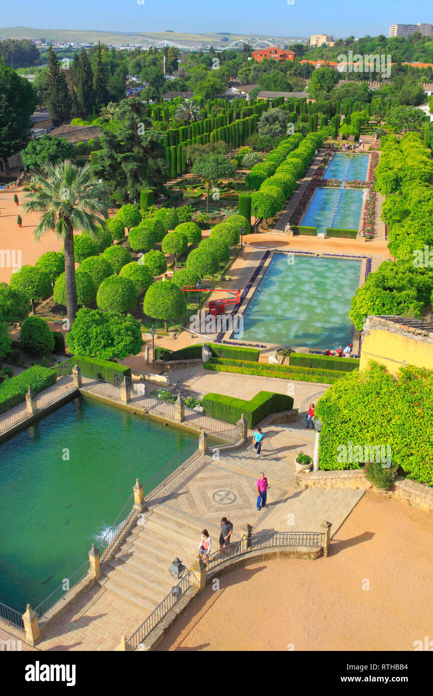 I giardini di Alcazar dei Re Cristiani (Alcazar de los Reyes Cristianos), Cordoba, Andalusia, Spagna Foto Stock