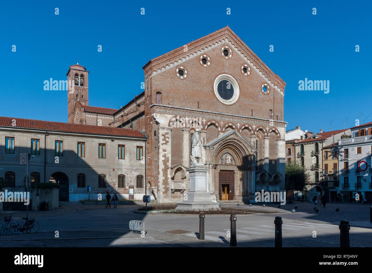 Chiesa di San Lorenzo, un cattolico del luogo di culto in Vicenza, costruita in stile gotico alla fine del XIII secolo - Vicenza, Italia Foto Stock