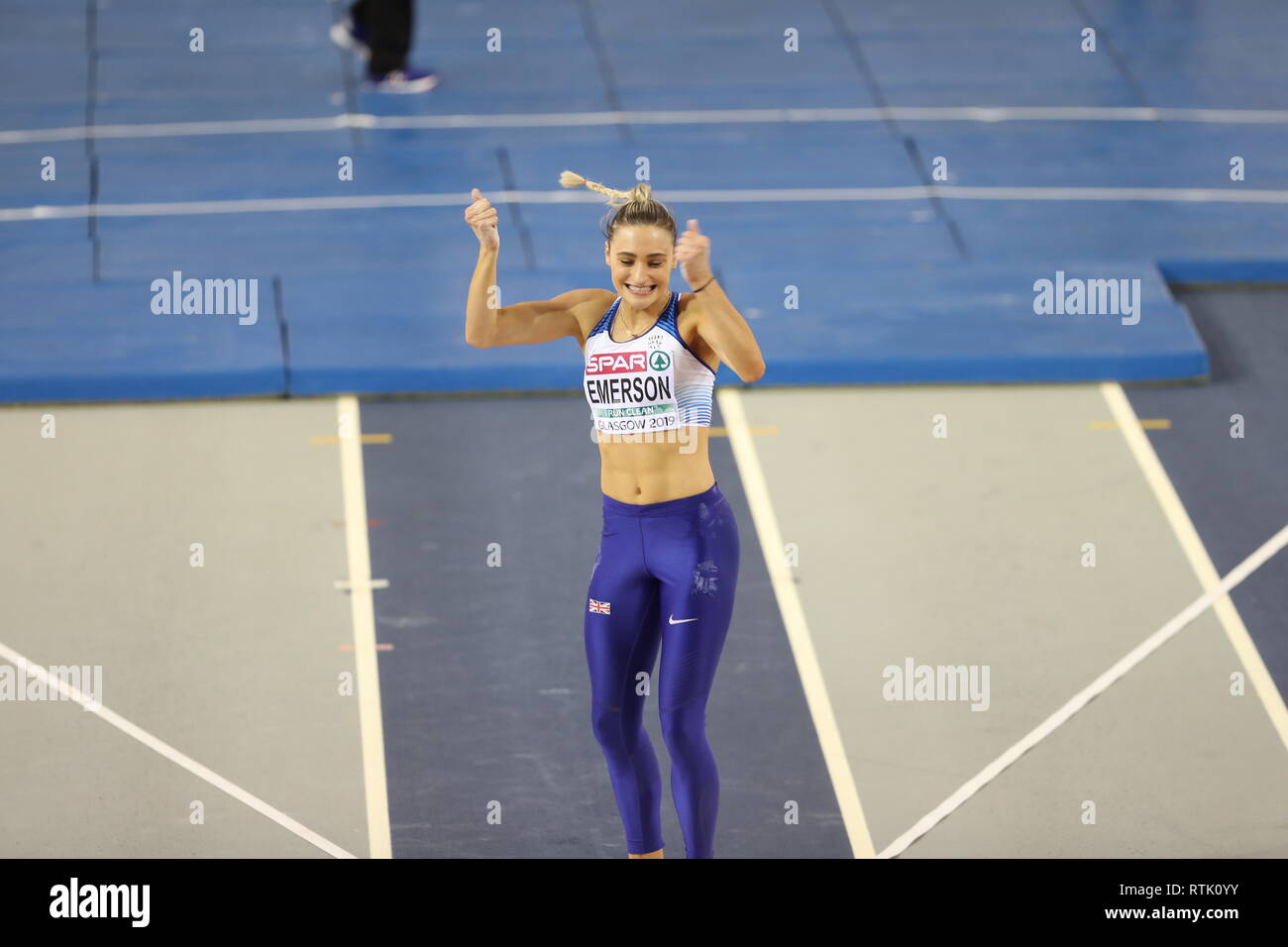 Glasgow, Scotland, Regno Unito. 1 Marzo, 2019. Niamh Emerson celebra un PB durante gli Europei Indoor Athletics Championships 2019 donne Pentathlon del colpo messo Credit: Ben Booth/Alamy Live News Foto Stock