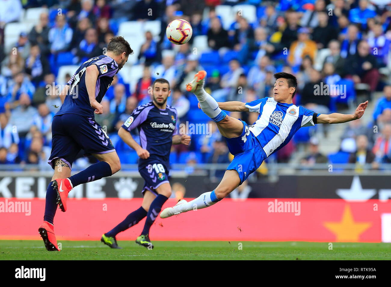 Spagna. 2 marzo 2019. Wu Lei in azione durante la liga gioco 26, tra RCD Espanyol v Valladolid a RCDE Stadium Credito: Joma/Alamy Live News Foto Stock