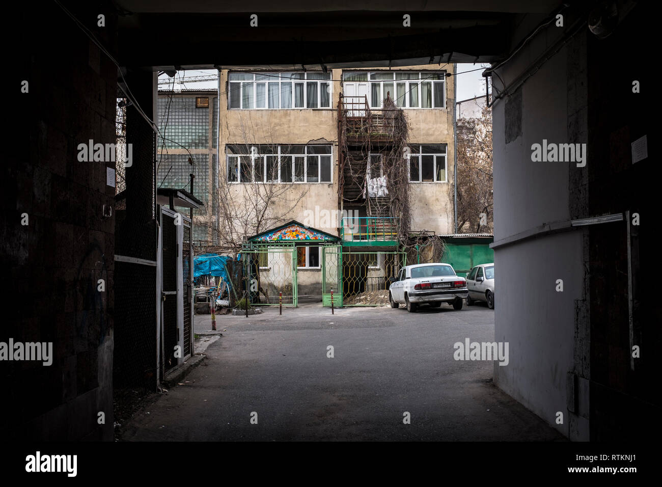 Il vecchio edificio in Yerevan. Armenia Foto Stock