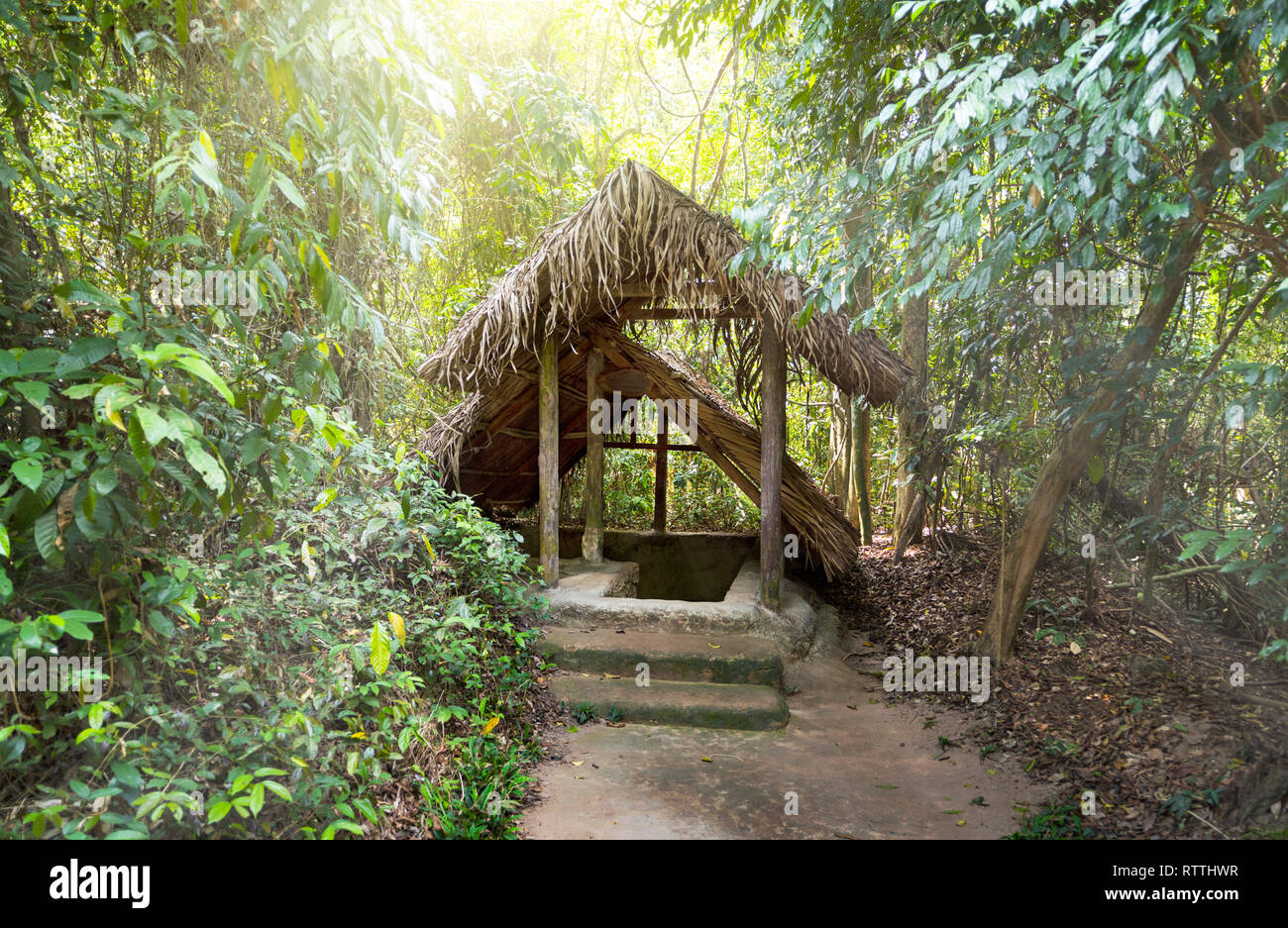 Vista panoramica di Cu Chi Tunnel, famosa attrazione turistica in Vietnam Foto Stock