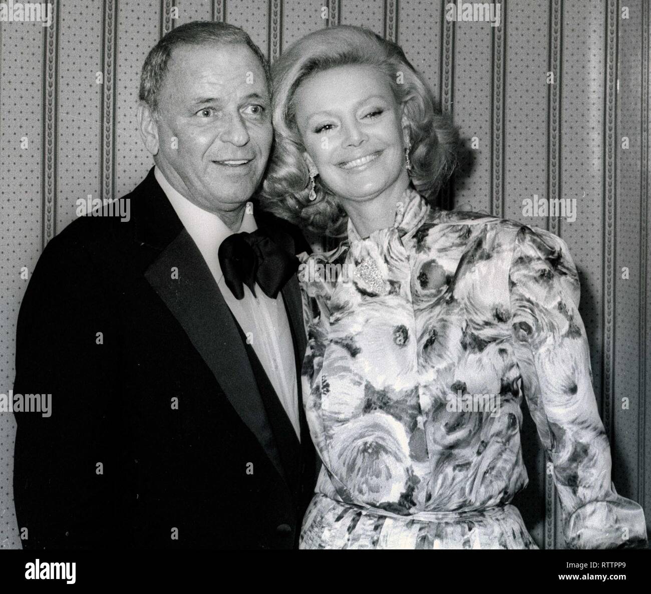 Frank Sinatra e la moglie Barbara Sinatra Foto non datata da John  Barrett/il PHOTOlink Foto stock - Alamy