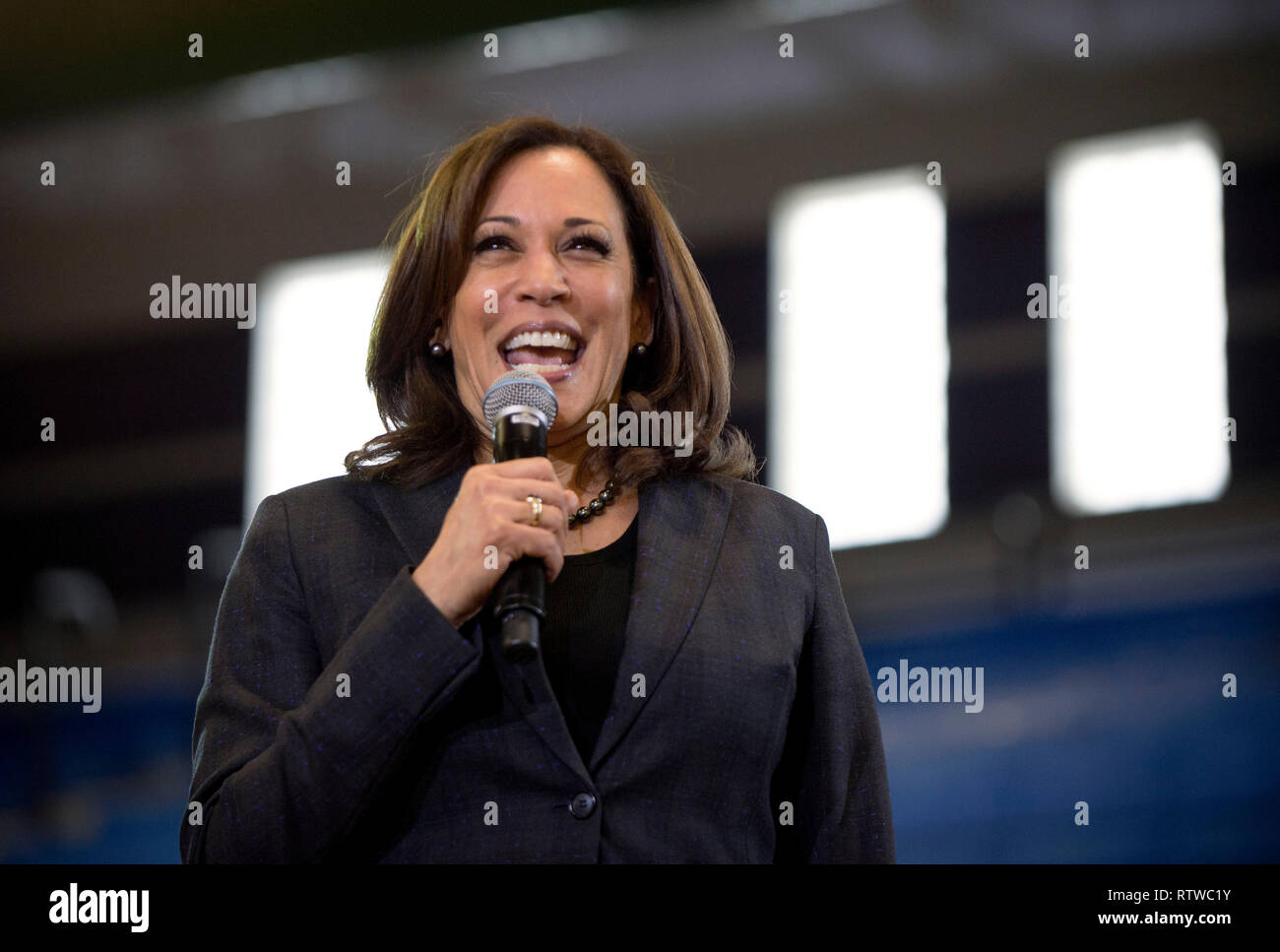 A nord di Las Vegas, Nevada, Stati Uniti 02Mar, 2019. Stati Uniti Il senatore KAMALA HARRIS (D - CA) partecipa a un municipio incontro al Canyon Springs High School. Questo è il senatore la prima visita al Nevada come un candidato presidenziale democratico. Credito: Brian Cahn/ZUMA filo/Alamy Live News Foto Stock