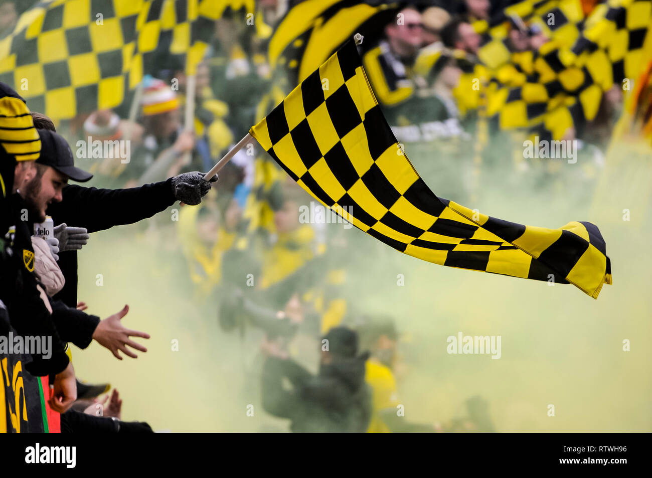 Sabato, 02 marzo 2019: Columbus Crew SC ventole nella prima metà del match tra New York Red Bulls e Columbus Crew SC in season opener a MAPFRE Stadium, in Columbus OH. Obbligatorio Photo credit: Dorn Byg/Cal Sport Media. Columbus Crew SC 0 - New York Red Bulls 0 Foto Stock