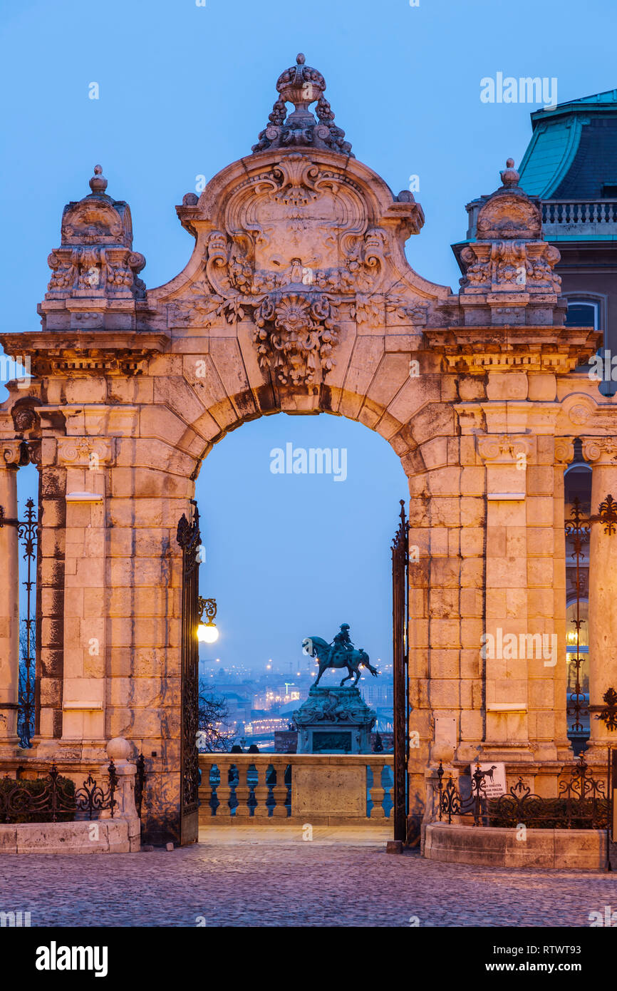 Alba al Castello di Buda a Budapest, Ungheria. Foto Stock
