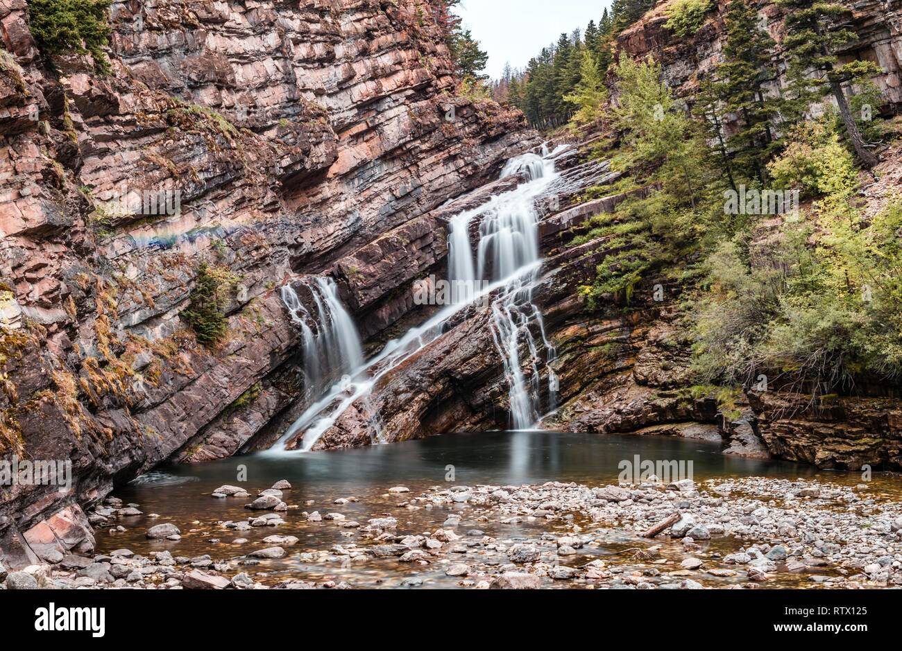 Cameron cade, cascata, parco nazionale dei laghi di Waterton, Alberta, Canada Foto Stock