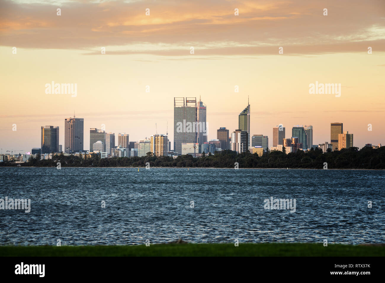 Lo skyline di Perth, Western Australia Foto Stock