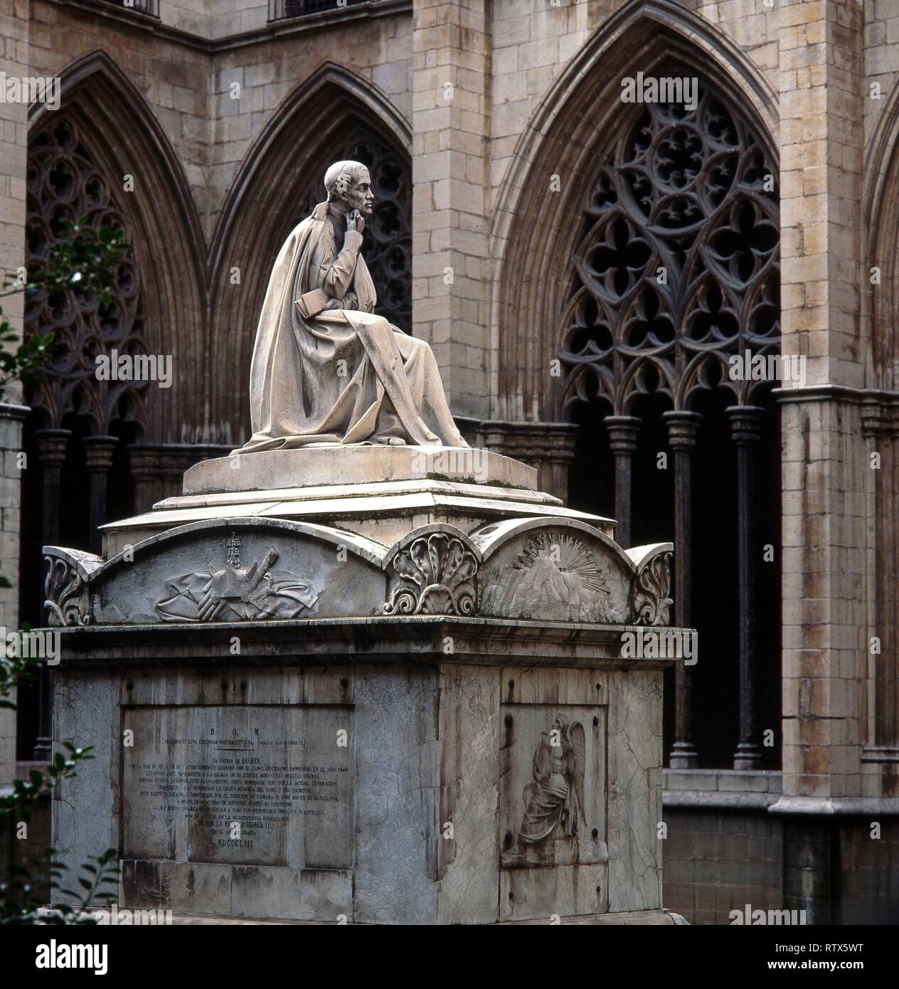 Sepultura de Jaume Balmes en el patio central de la Catedral de San Pedro de Vic, 1865. Autore: BOVER, JOSEP. Foto Stock