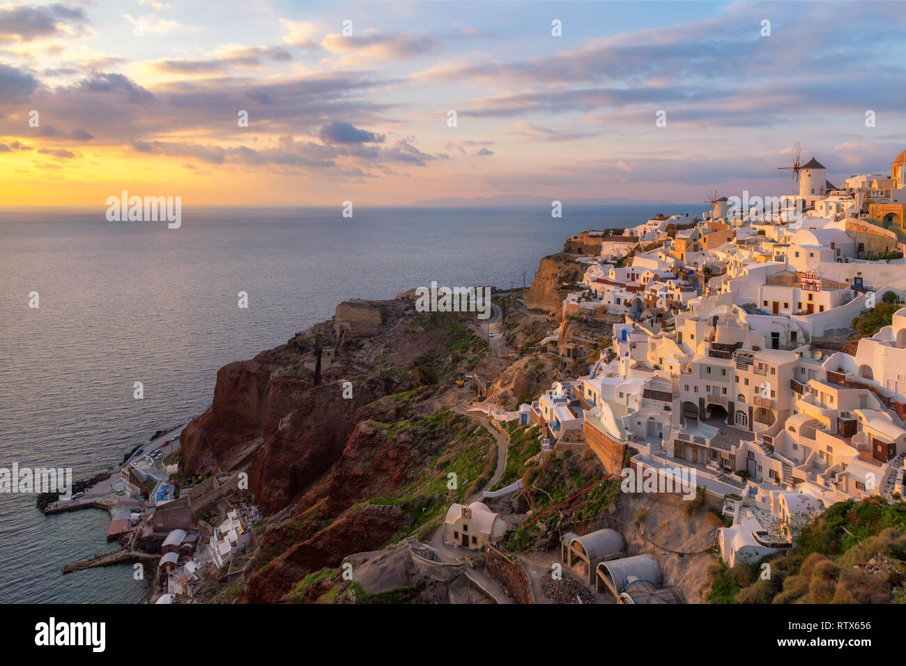 Santorini Island al tramonto Foto Stock