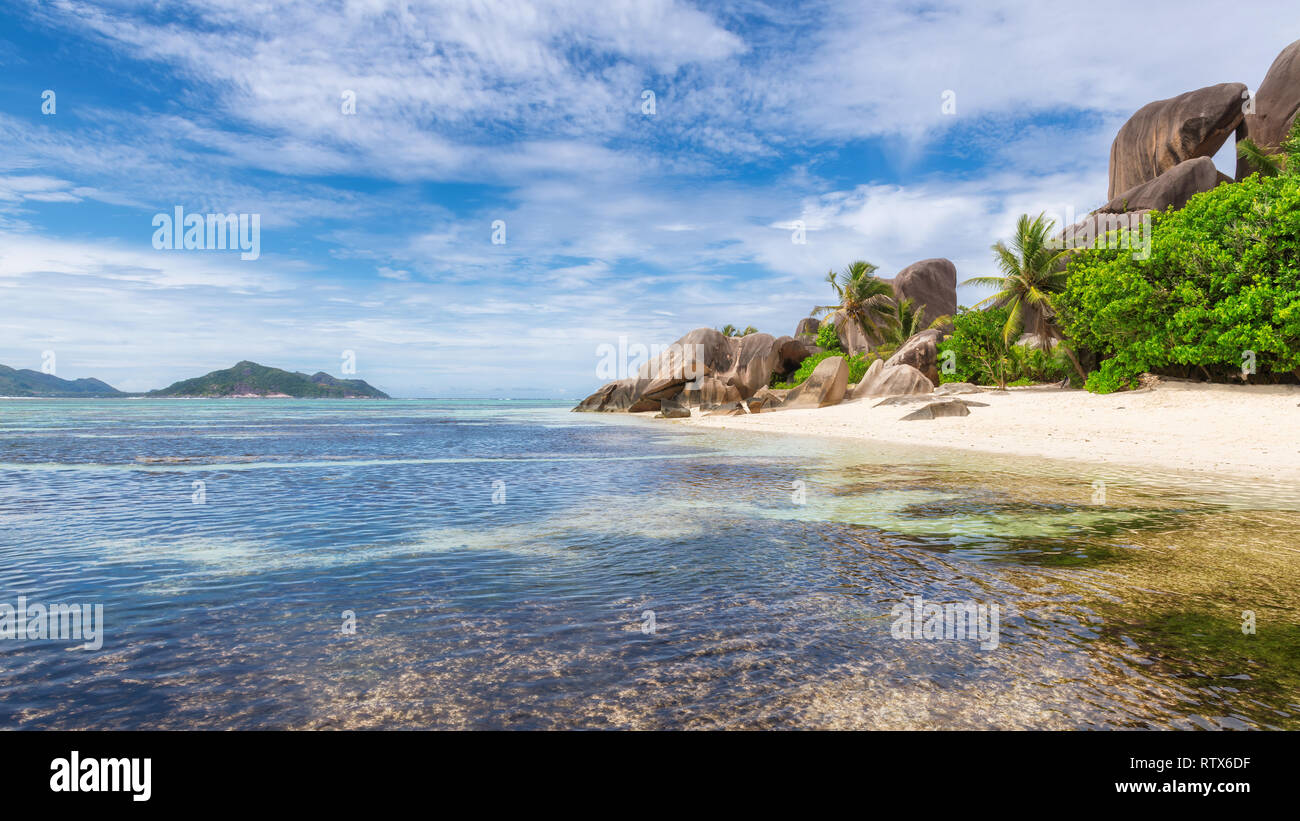 Seychelles esotica spiaggia di La Digue Island Foto Stock