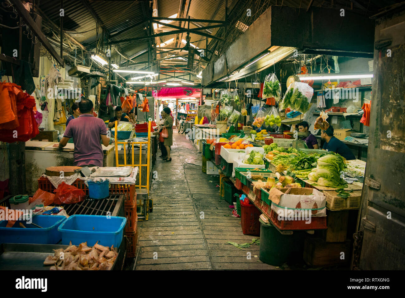 Frutta e verdura di stallo di mercato nella Chinatown di Kuala Lumpur in Malesia Foto Stock