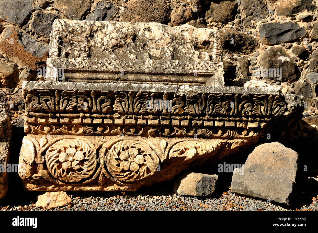 Parti della rovina nella sinagoga di Cafarnao. Israele. Foto Stock