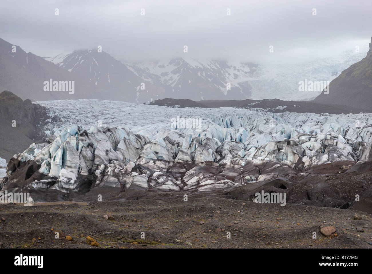 Ghiacciaio Svinafellsjokull tongue in Skaftafell National Park in parte del sud-est dell'Islanda Foto Stock