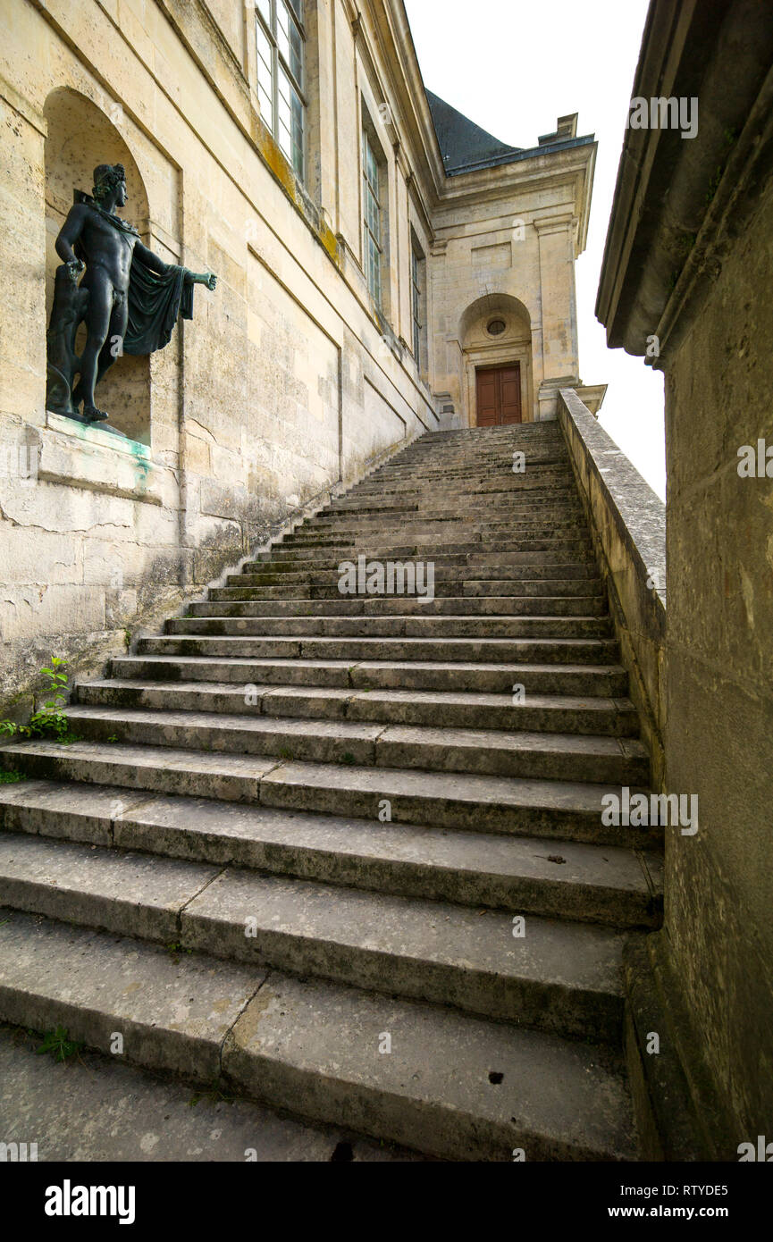 Fontainebleau, Francia - 26 Ottobre 2017: il castello di Fontainebleau scale Foto Stock