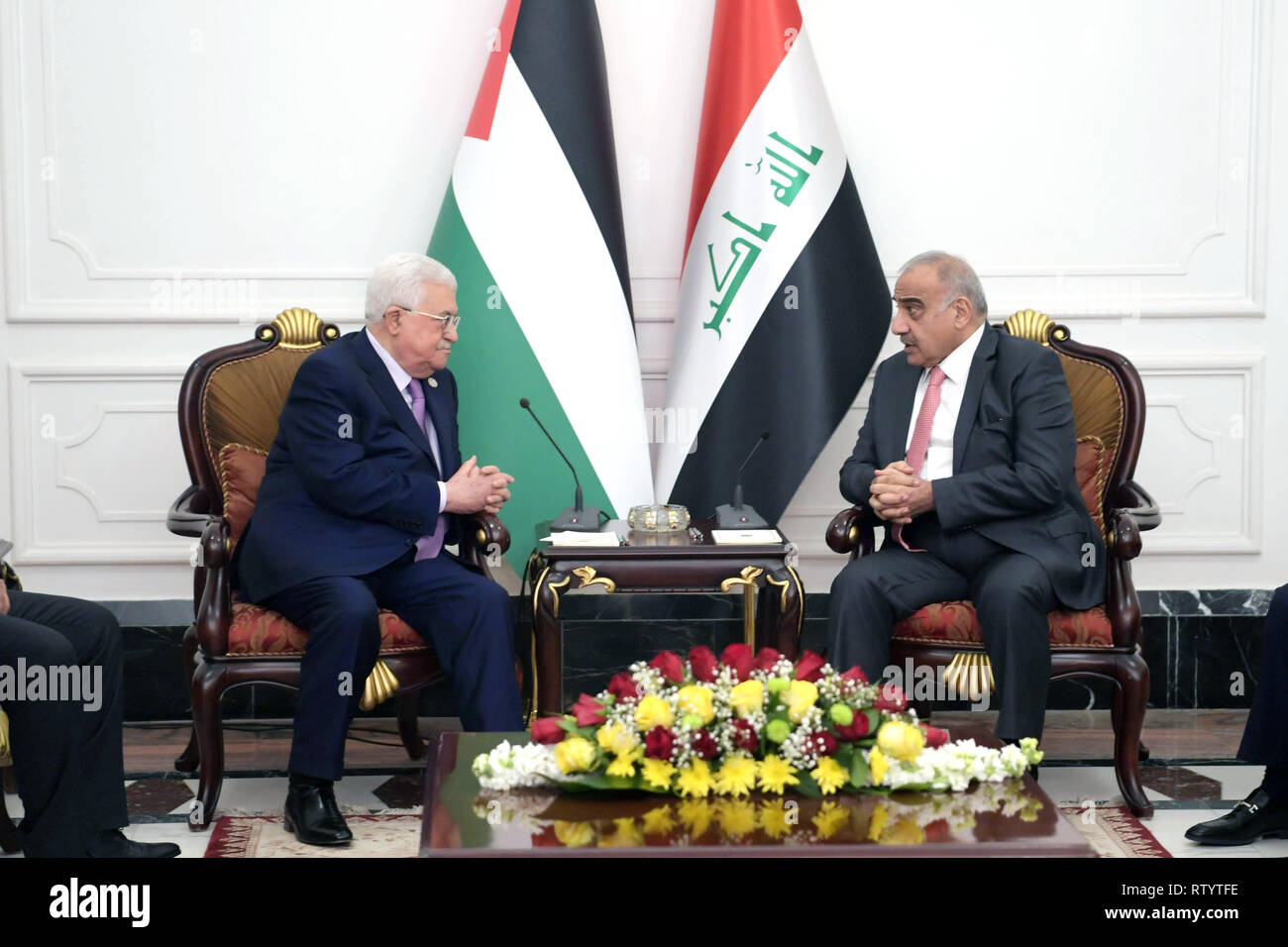 Baghdad, Baghdad, Iraq. 2 Mar, 2019. Il presidente palestinese Mahmoud Abbas incontra il primo ministro iracheno Adel Abdul Mahdi, a Baghdad il 03 marzo 2019 Credit: Thaer Ganaim APA/images/ZUMA filo/Alamy Live News Foto Stock