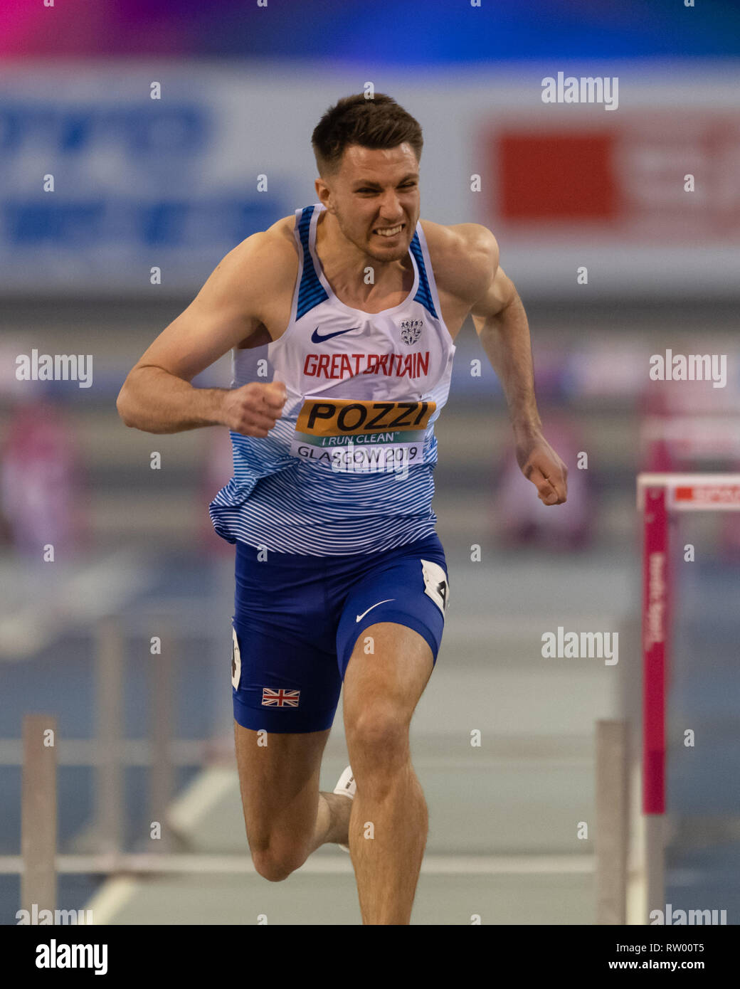 Glasgow, Scotland, Regno Unito. 3 Marzo, 2019. Andrew Pozzi (GBR, L) in Uomini 60m Ostacoli Finale durante l'Atletica Europea campionati Indoor Glasgow 2019 a Emirates Arena di Domenica, 03 marzo 2019. GLASGOW Scozia. (Solo uso editoriale, è richiesta una licenza per uso commerciale. Nessun uso in scommesse, giochi o un singolo giocatore/club/league pubblicazioni.) Credito: Taka G Wu/Alamy News Foto Stock