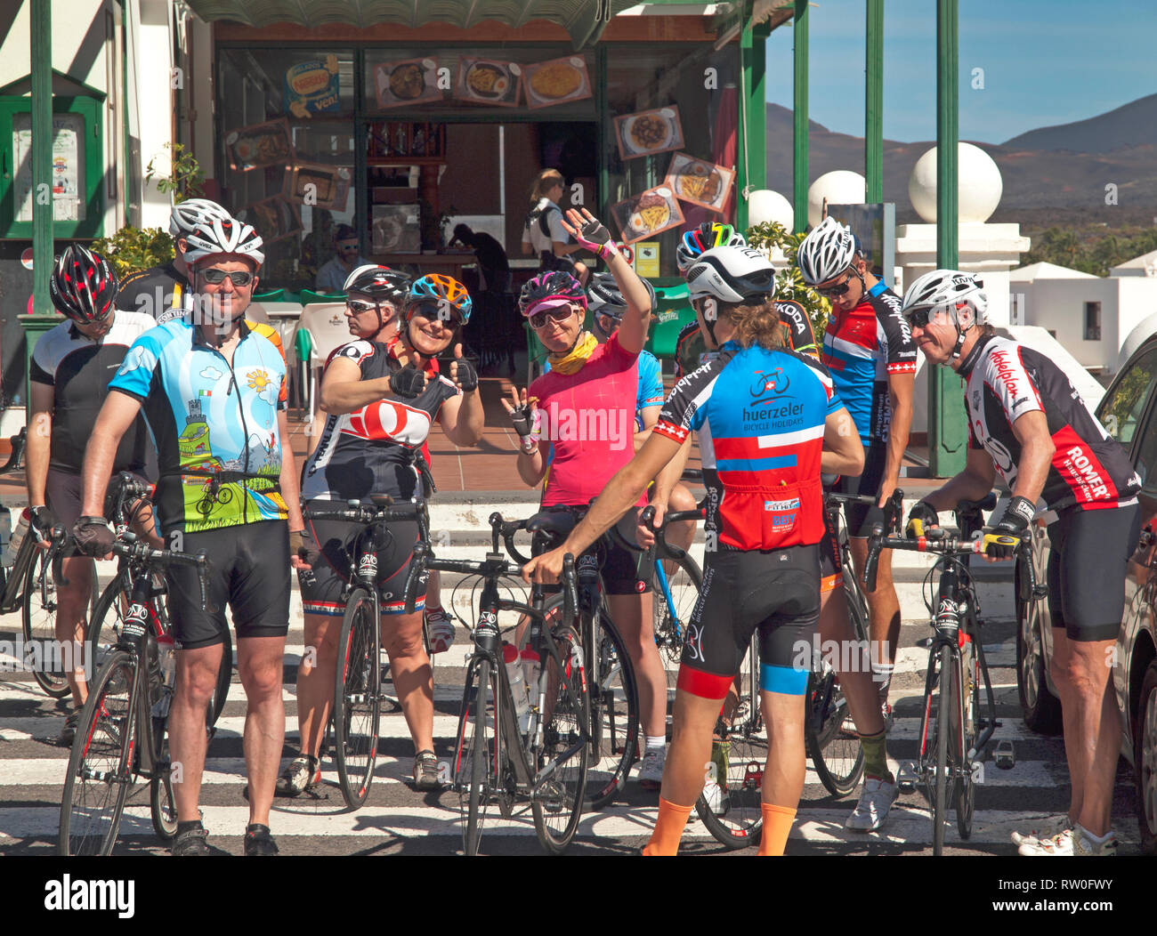 Gli appassionati di ciclismo in Lanzarote Foto Stock