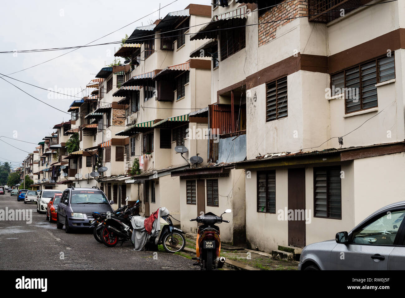 Kampung Baru, edifici appartamento tradizionale Malay enclave, Kuala Lumpur, Malesia. Foto Stock