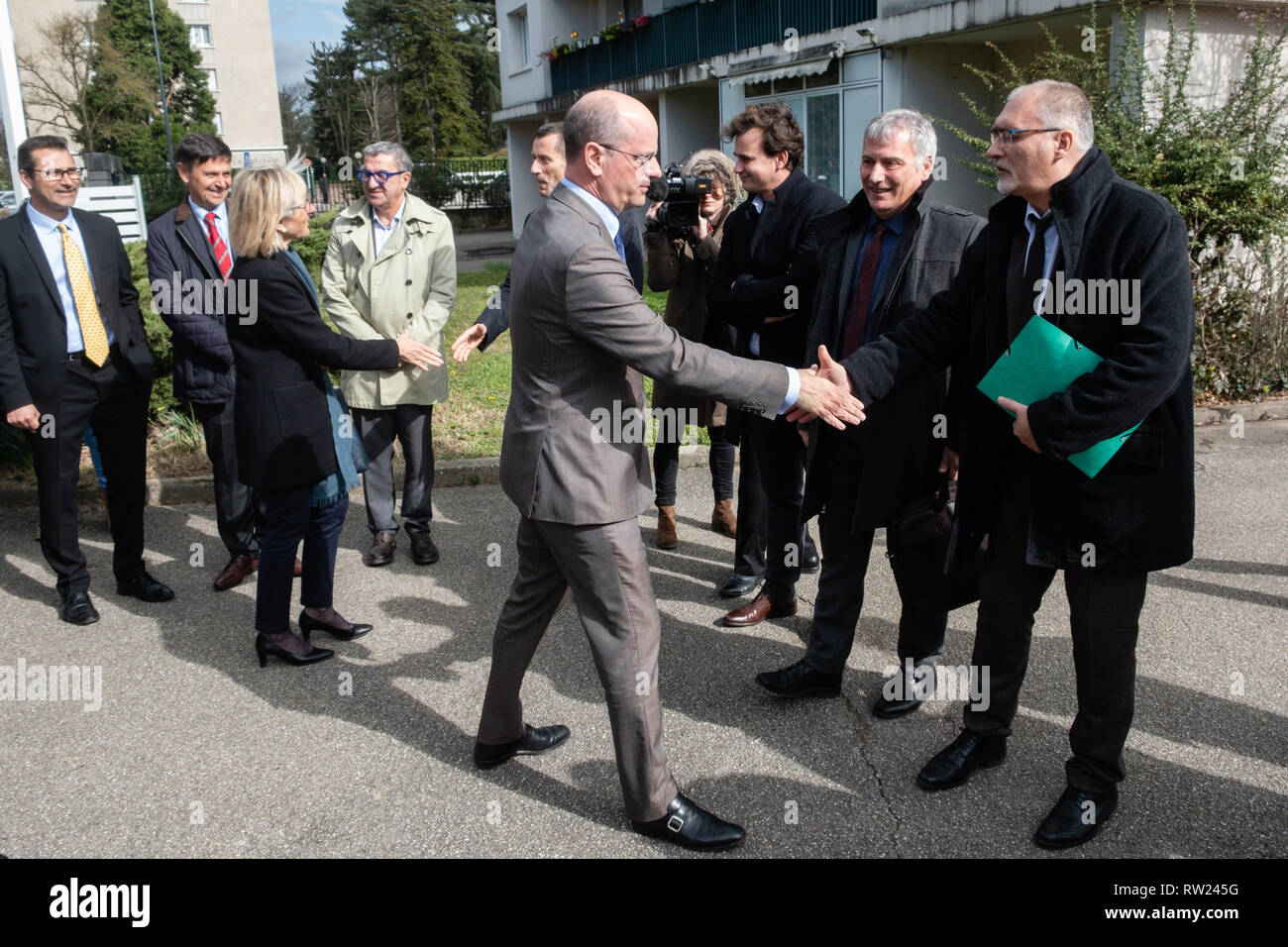 Lione, Francia. 04 Mar, 2019. Jean-Michel Blanquer, il Ministro nazionale dell'educazione e della gioventù, era in viaggio a Lione per visitare Édouard Branly High School. Egli ha anche incontrato gli studenti del campus dei mestieri e delle qualifiche 'luce intelligente e sostenibile soluzione di illuminazione' Credit: FRANCK CHAPOLARD/Alamy Live News Foto Stock