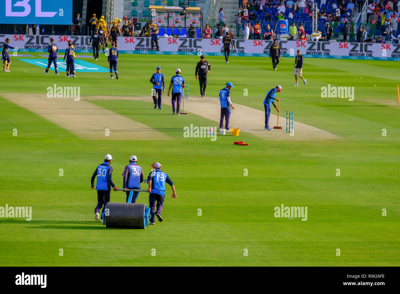 Abu Dhabi, negli Emirati Arabi Uniti. 4 Mar 2019. Il Pakistan Super League 2019/ prima mai PSL 2019 incontri di Cricket sono detenuti in Sheikh Zayed Cricket Stadium Abu Dhabi. Credito: Fahd Khan / Live News Alamy Foto Stock