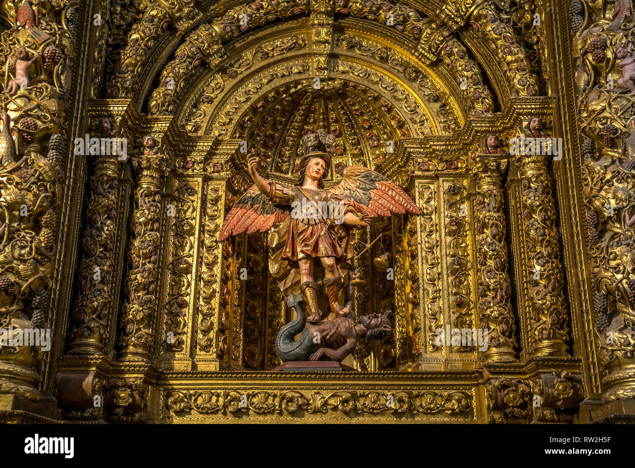 Kapelle des Sankt Michael, Jesuitenkirche Igreja do Colégio, Funchal, Madeira, Portogallo, Europa | Cappella di San Michele Arcangelo , Saint Joh Foto Stock
