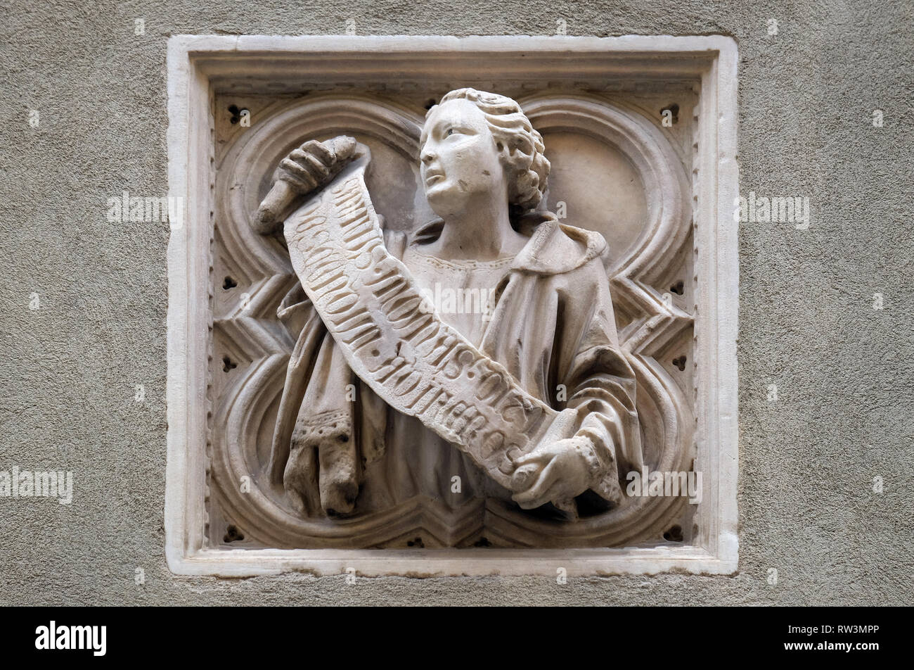 Storia biblica, mattonelle di rilievo, la parete esterna della chiesa di Orsanmichele a Firenze, Toscana, Italia Foto Stock