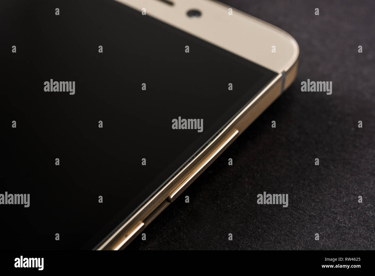 Pulsanti di dettaglio smartphone su sfondo nero Foto Stock