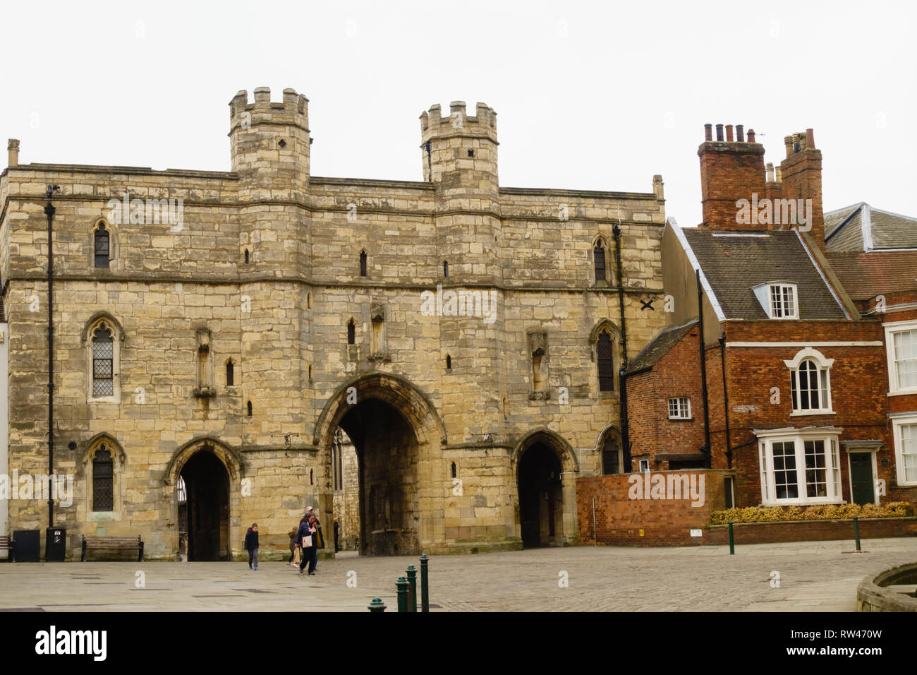 Excheckrgate porta medievale house che conduce alla Cattedrale di Lincoln, Lincolnshire, Inghilterra Foto Stock