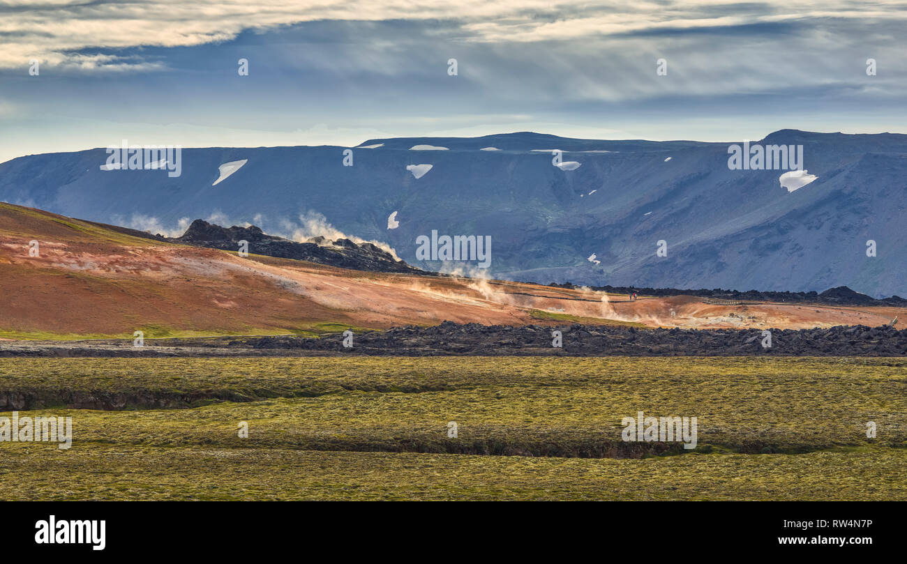 Leirhnukur primavera calda area, area geotermica, Islanda Foto Stock