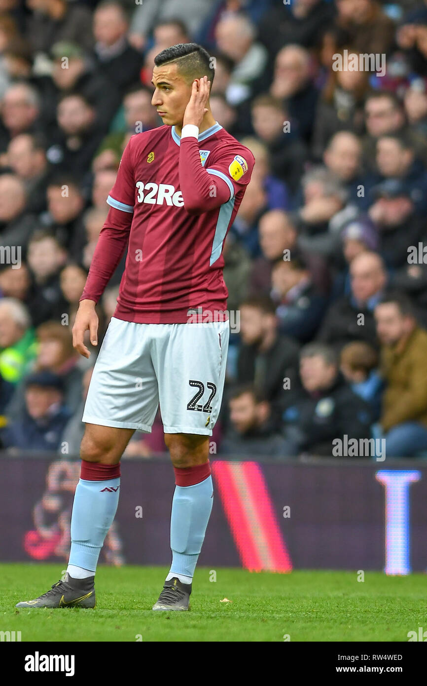 2 marzo 2019, Villa Park, Birmingham, Inghilterra ; Sky scommessa campionato, Aston Villa vs Derby County : Anwar El Ghazi (22) di Aston Villa Credito: Gareth Dalley/News immagini English Football League immagini sono soggette a licenza DataCo Foto Stock